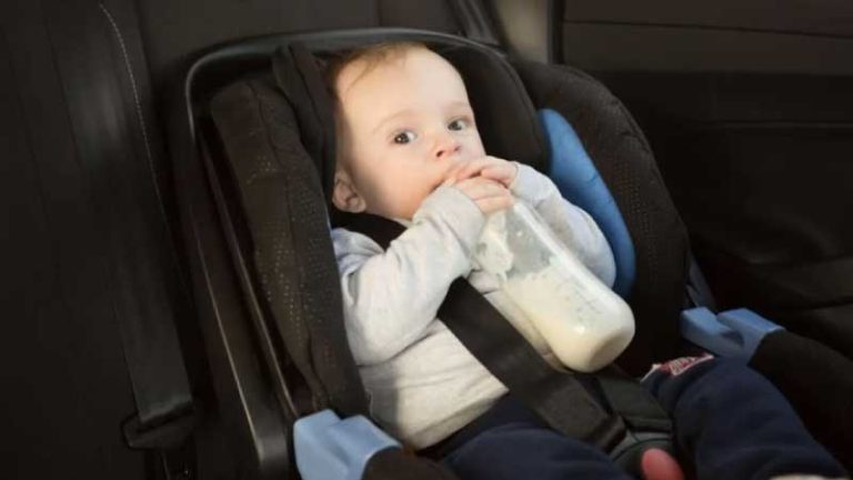 Can You Bottle-feed a Baby in Car Seat?