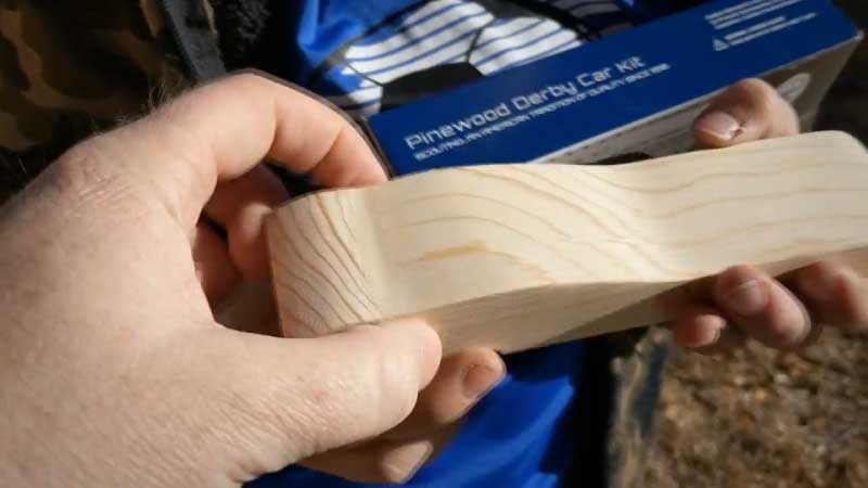 How to paint flames on pinewood derby car