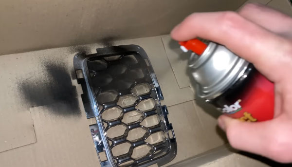 How to spray paint a car grill